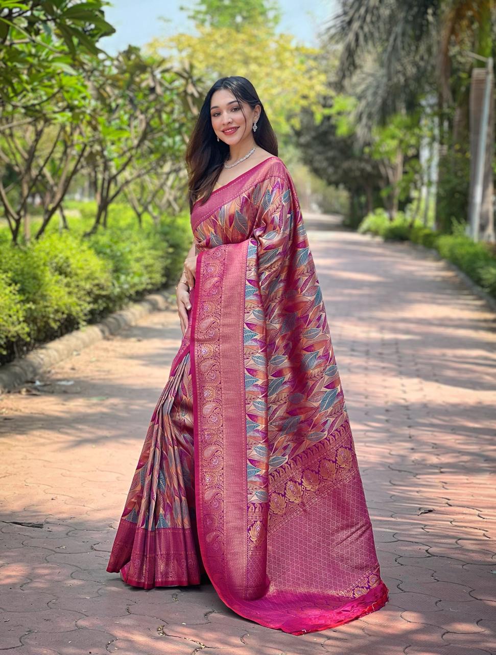 Women's Luxurious Pista Green & Pink Art Silk Saree with Intricate Leaf Weave & Broad Zari Border – Ideal for Festive & Wedding Occasions - Image 12